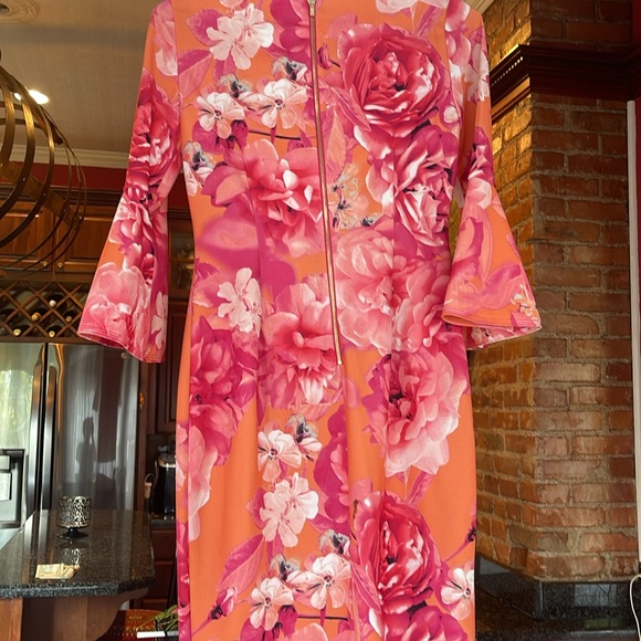 Neon colored floral print dress - Picture 3 of 4